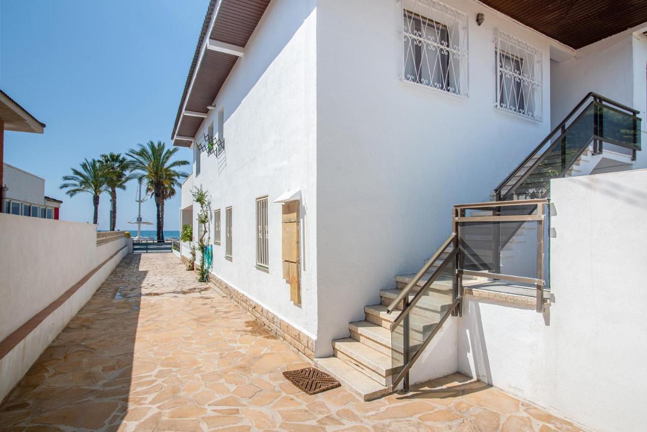 Beach House Cambrils Apartamento En Primera Linea De Playa Exterior photo