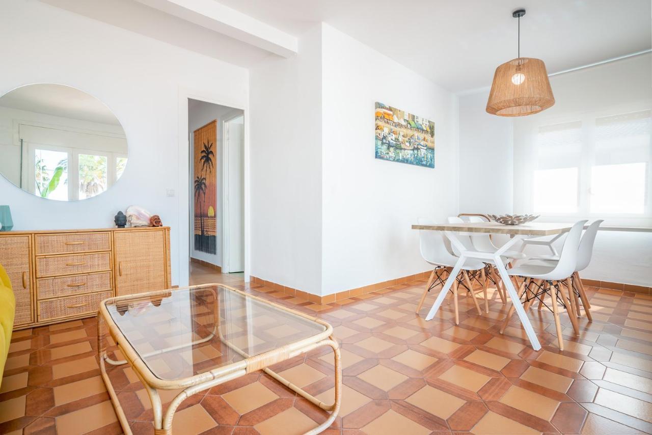 Beach House Cambrils Apartamento En Primera Linea De Playa Exterior photo